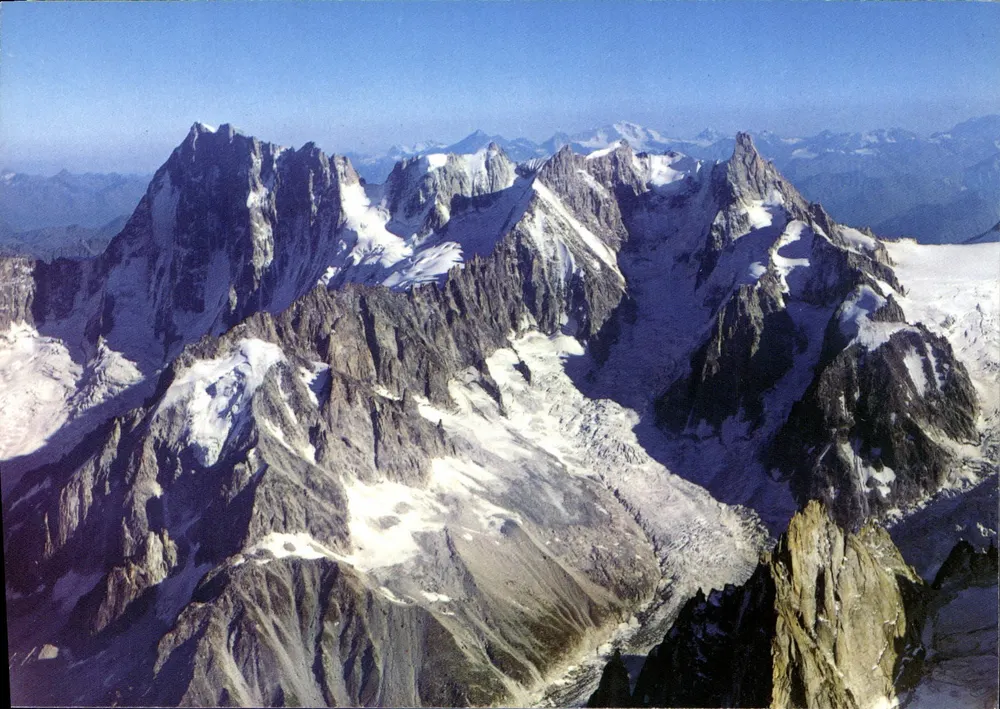 Mont Blanc-Gebiet — Uitzicht op het Grand Jorasses 4208 m richting het Aig. du Geant 4013 m — Foto en Verlag Werner Friedli, Brütisellen ZH, n° 478 - Voorkant