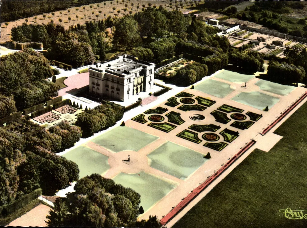 Sept-Saulx (51. Marne) — Luftansicht des Schlosses und seiner Gärten — COMBIER IMP. MACON (51. S.-et-L.) - Vorderseite