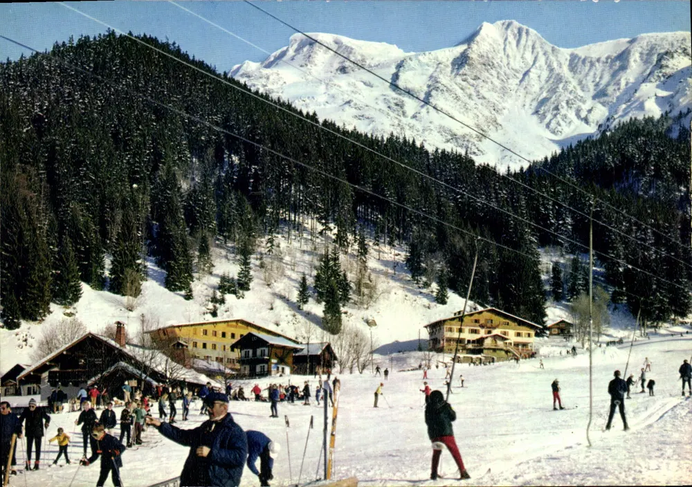 Les Contamines-Montjoie — Blick auf die Piste der Loyer und die Dômes de Miage — Verlag LUMICAD - Vorderseite