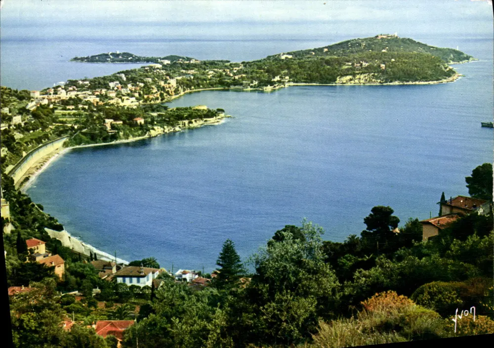 Villefranche-sur-Mer — Panoramablick auf die Bucht und die Insel Saint-Jean-Cap-Ferrat — Verleger COULEURS ET LUMIÈRE DE FRANCE - Vorderseite