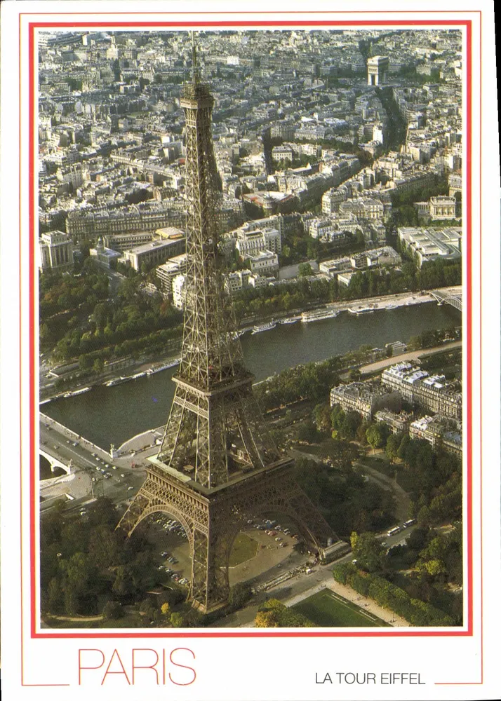 Paris — La Tour Eiffel vue d'avion — Éditions Chantal, n°447 - Recto