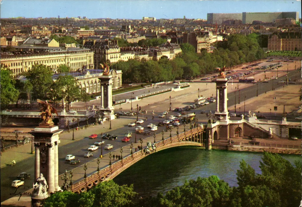 Pont Alexandre III — Esplanade des Invalides — Éditions LYNAA - Recto