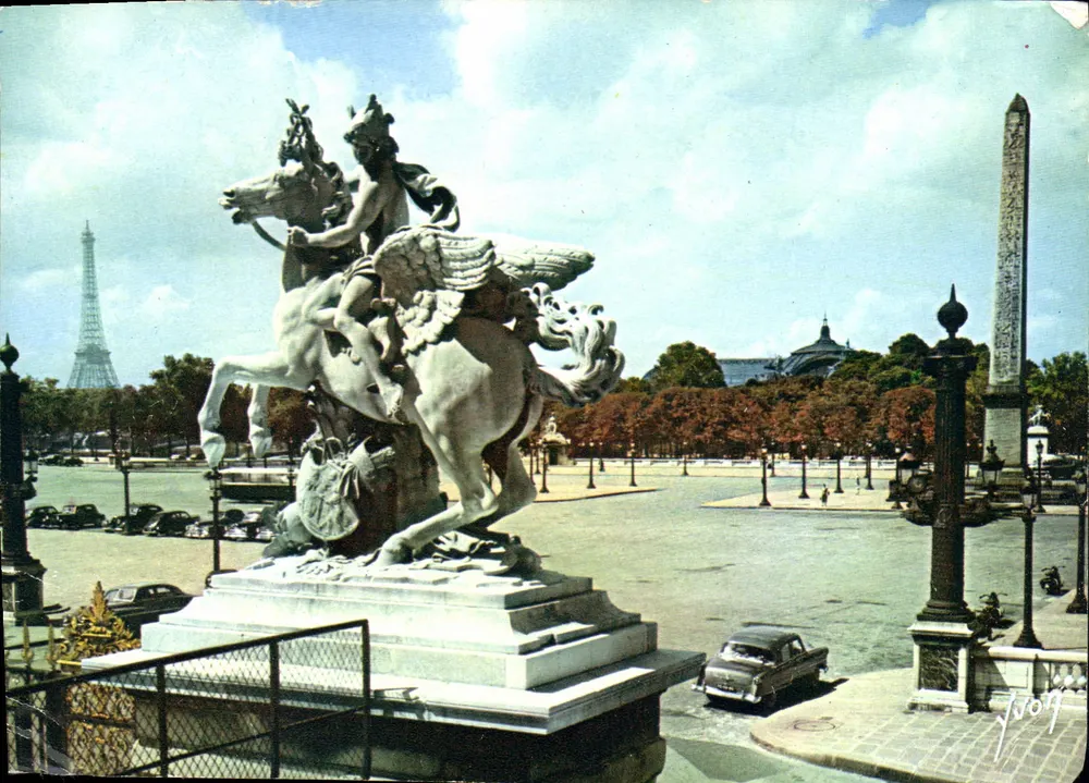 Paris - Le Mercure de Coysevox et la Place de la Concorde — éditeur COULEURS ET LUMIÈRE DE FRANCE, n° 553 - Recto