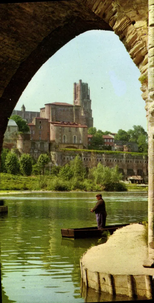Albi — Vista do Ponte Velho e da Basílica Santa Cécile — Editor Albi - Frente