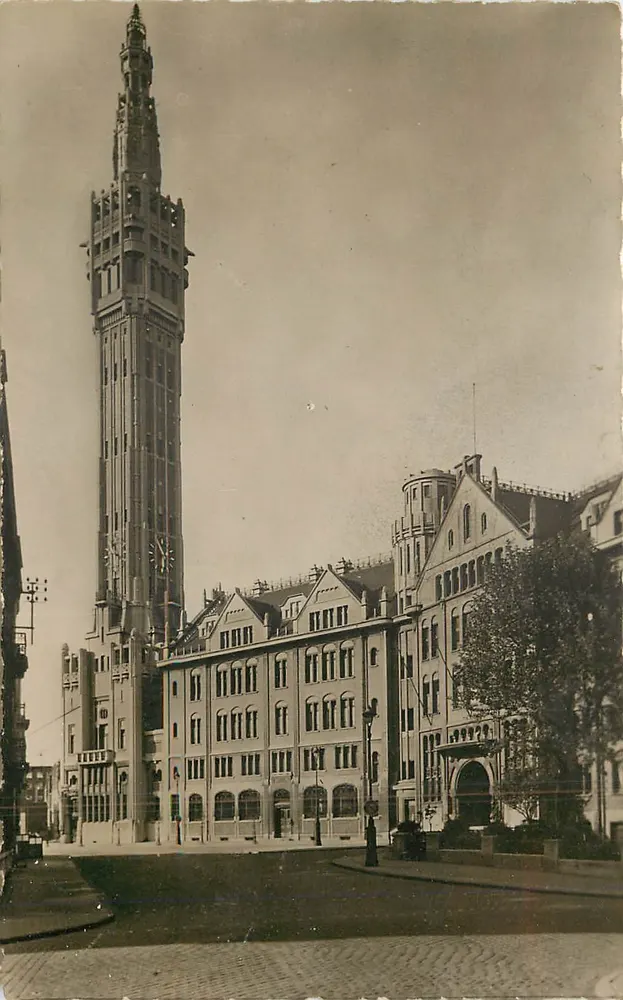 Lille (Nord) — Das Rathaus und sein Glockenturm — Ausgabe « LA CICOGNE » - Vorderseite