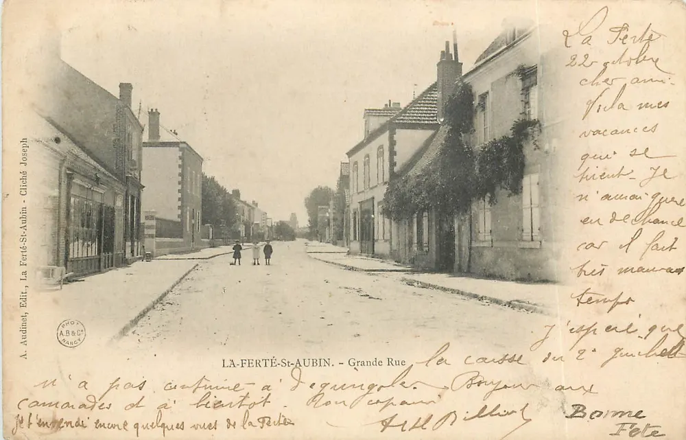 La Ferté-Saint-Aubin — Grande Rue — uitgever A. Audinat, cliché Joseph - Voorkant