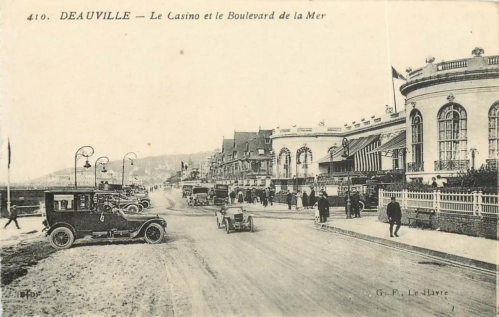 Deauville — Das Casino und der Boulevard de la Mer — G. F. Le Havre, n° 410 - Vorderseite