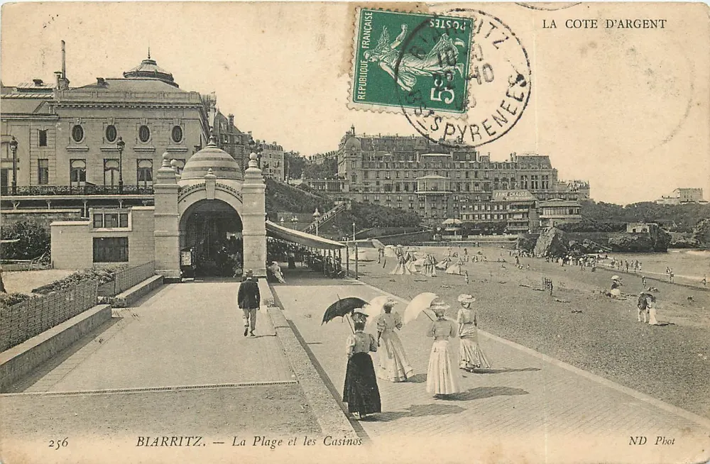 Biarritz — A Praia e os Casinos — ND Fot, n°256 - Frente