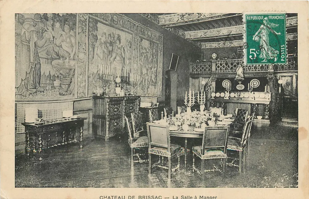 Castelo de Brissac — A Sala de Jantar — Editor não identificado, número de série não visível - Frente