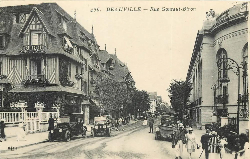 Deauville — Rue Gontaut-Biron — Editor B.D. n°456 - Anverso