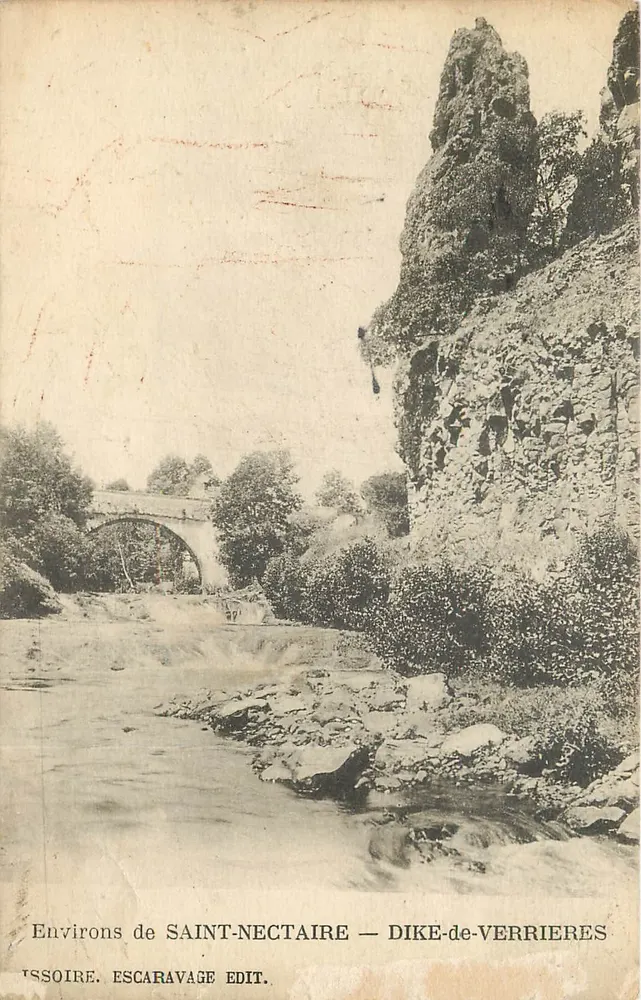 Environs de SAINT-NECTAIRE — DIKE-de-VERRIERES — ESCARAVAGE EDIT. - Recto