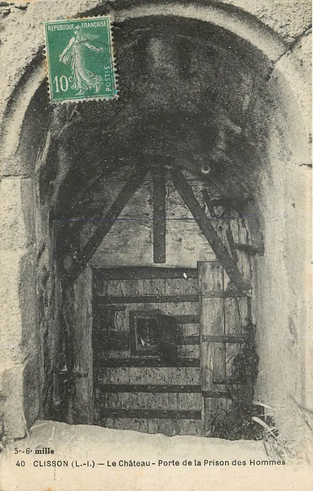 Clisson (L.-I.) — Das Schloss - Tor der Männerhaft — F. Chapelon, mp-Verlag. Nantes - Vorderseite