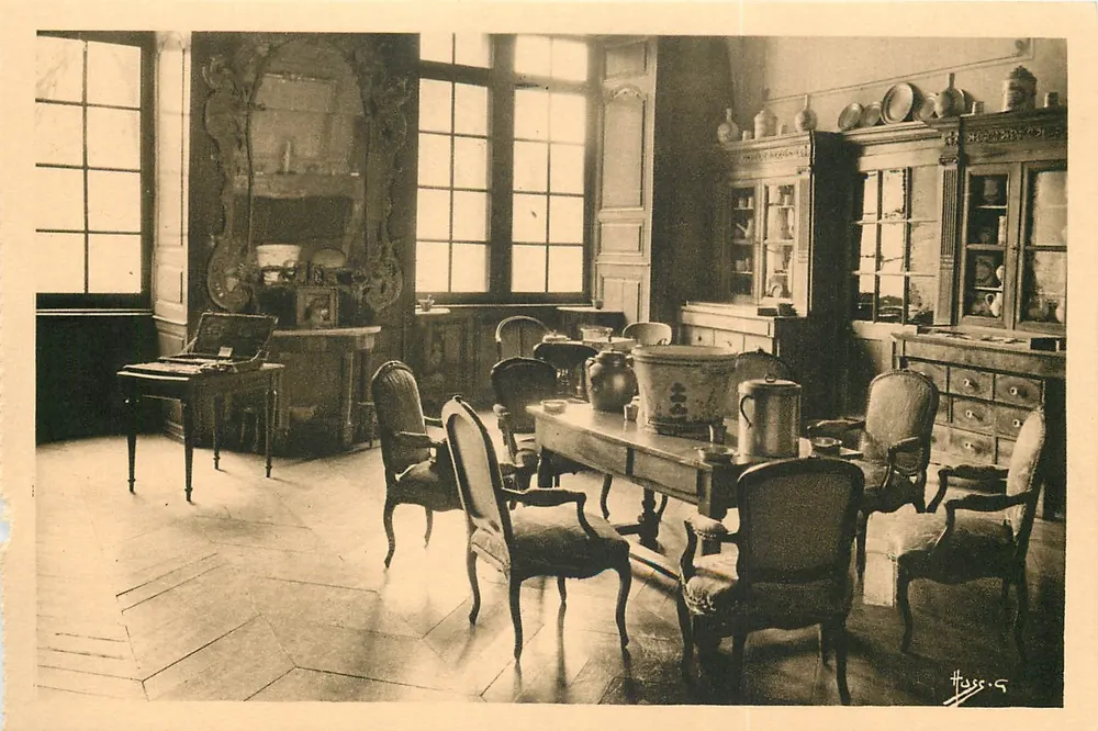 Dole — Krankenhaus Pasteur — Ehemalige Apotheke — Huss. 5 - Vorderseite