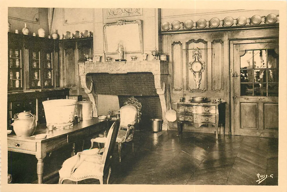 Dole — Krankenhaus Pasteur — Alte Apotheke — Museum - Vorderseite