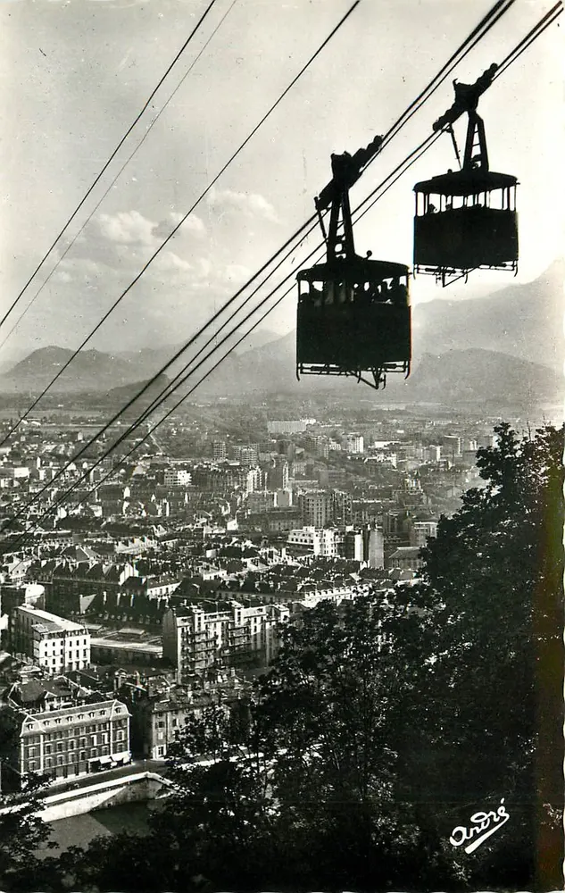 Grenoble — Der Seilbahn der Bastille, Kreuzung der beiden Kabinen — Editions SPADEM, n° 1018 - Vorderseite