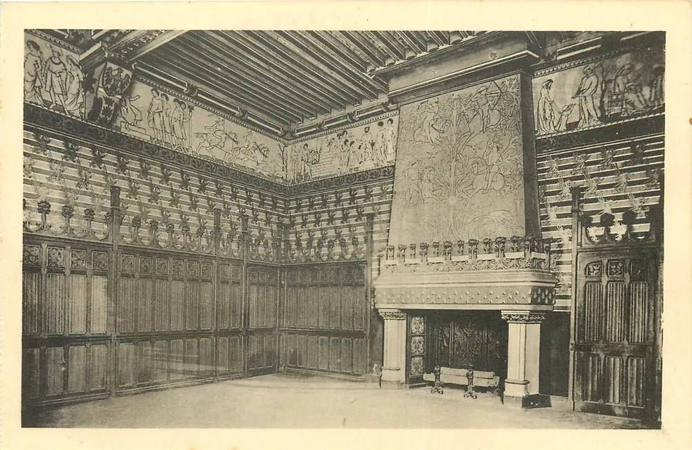 Castelo de Pierrefonds — Quarto do Senhor — Edição dos Monumentos Históricos, Paris - Frente