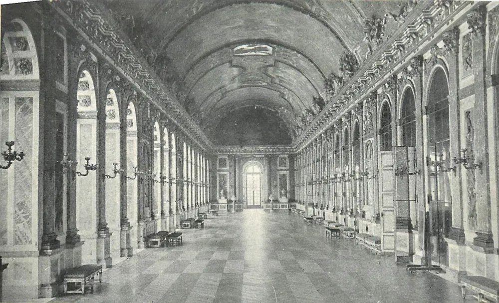 Galeria dos Espelhos — Sala do Rei — Editor não visível - Frente