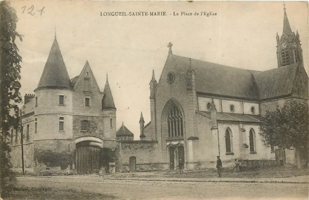 Longueil-Sainte-Marie — Die Kirchplatz — Hérasse, Cotonitaine - Vorderseite