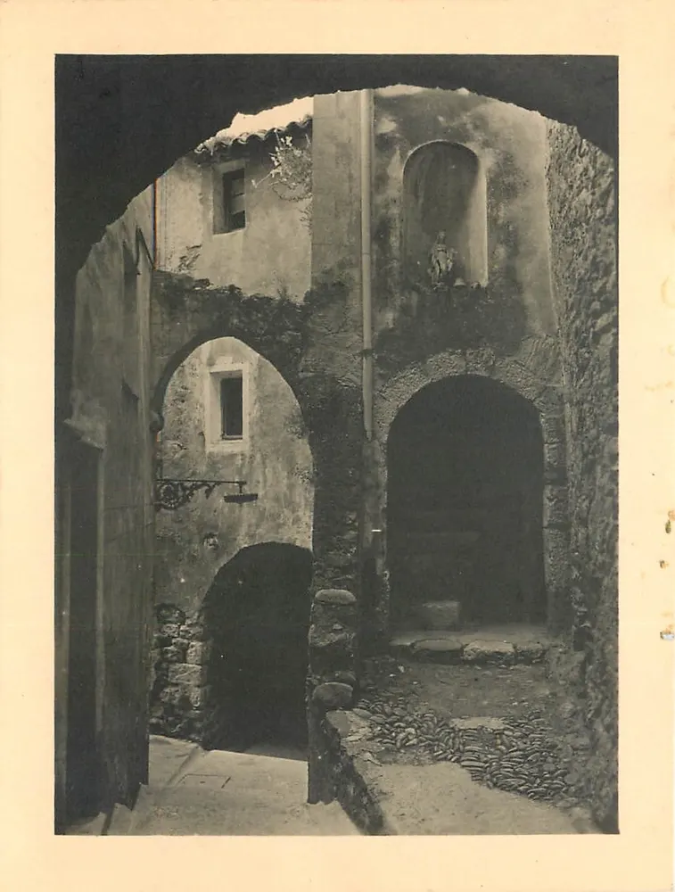 Roquebrune-Village — Mittelalterliches Schloss des 10. Jahrhunderts — Ansichtskarte - Vorderseite