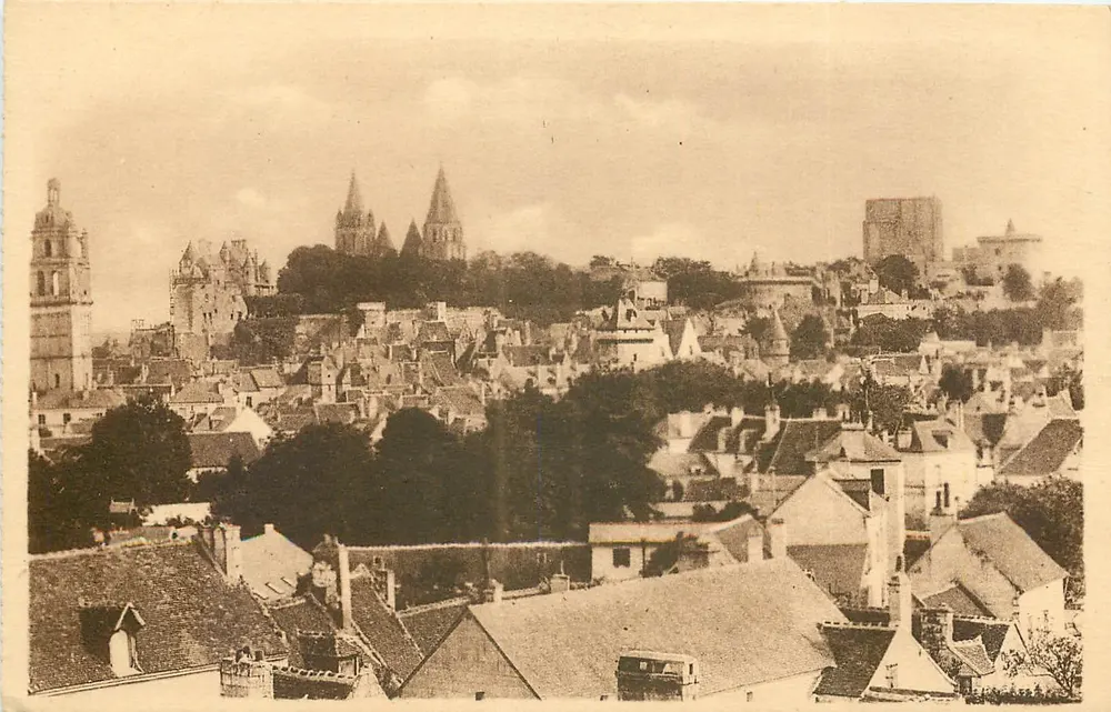 Loches — Allgemeiner Blick aus nordwestlicher Richtung — Verleger: Lévy et Neubin Réunis, Paris - Vorderseite