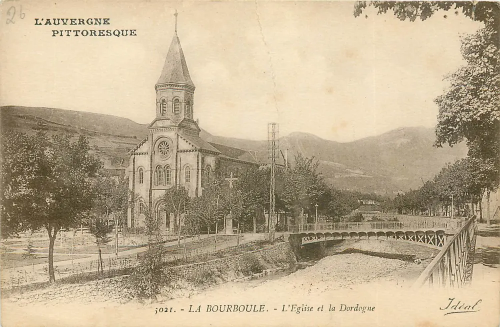 La Bourboule — A Igreja e a Dordogne — Ideal - Frente