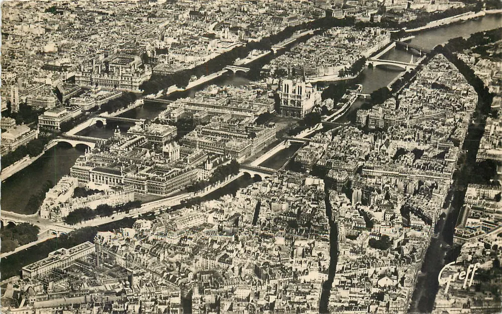Paris — Luftaufnahme — Boulevards Saint-Germain und Saint-Louis — Îles de la Cité — Notre-Dame — Rathaus — Turm Saint-Jacques — Perspektive der 12 Brücken — Gréff - Vorderseite