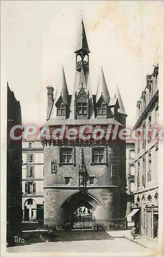 The Gate of the Palace — Bordeaux — publisher Tito, series number not visible - Front