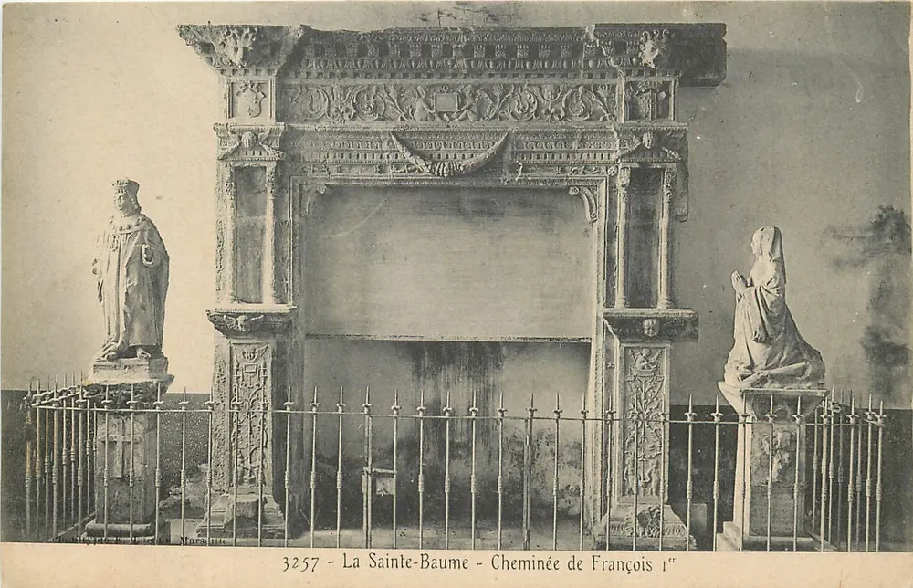 A Santa-Baume — Lareira de François I — Editor: L. Bérenger, n° 3257 - Frente