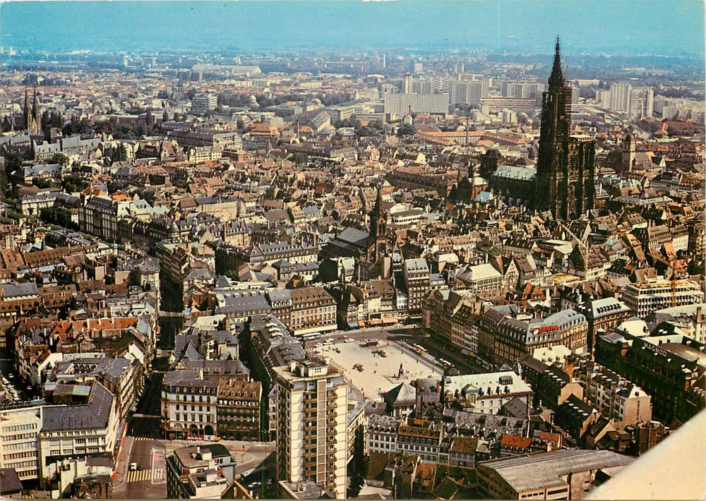 Straßburg (Bas-Rhin) — Luftbild der Kathedrale und des Kléber-Platzes — Editions d'Art MARASCO - Vorderseite
