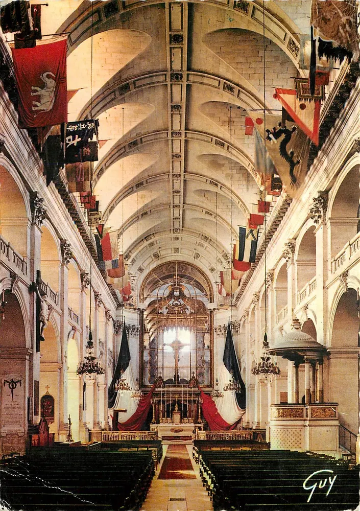 Interior da Igreja de São Luís - Saint-Cloud — editor André Lecroix-de-Montmorency, n° IC 305 - Frente