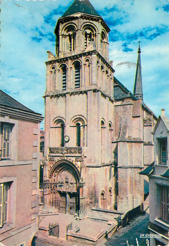 Église Sainte-Radegonde — vue de la façade et de la tour — éditeur LA CIGOGNE - Vorderseite