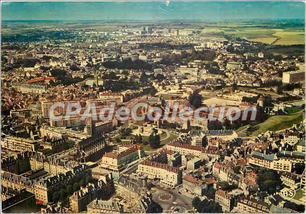 Luftbild von Caen — Schloss und Viertel Sainte-Croix — Verlag Aptau des Éditeurs, Nantes - Vorderseite