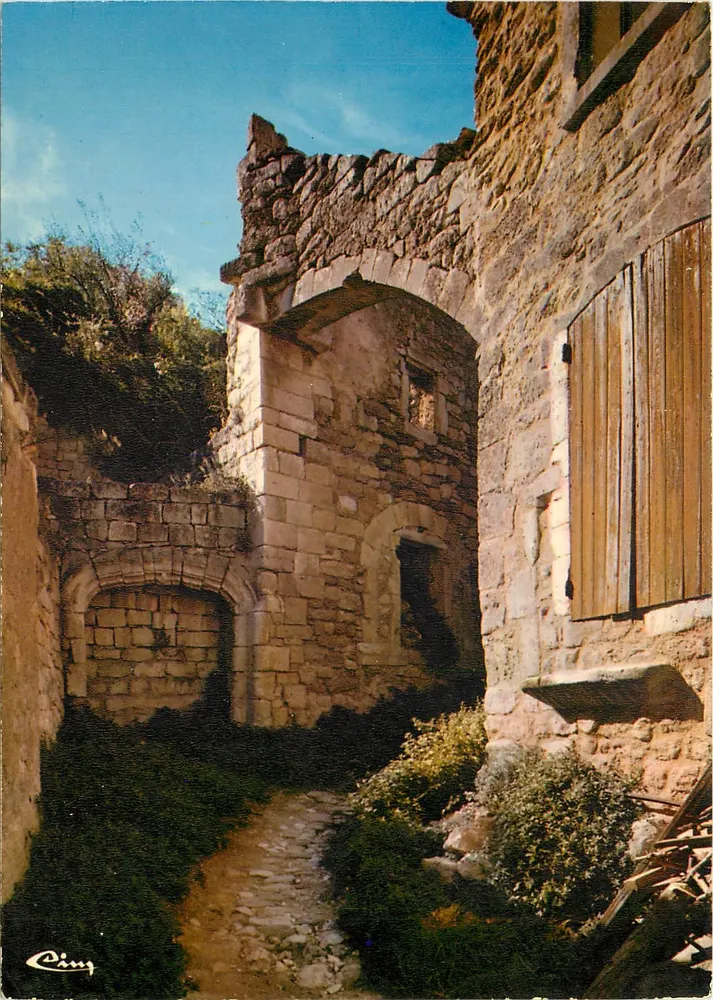 Oppède-le-Vieux — Vieja Calle — Editor Combier (71, S.A.L.) - Anverso