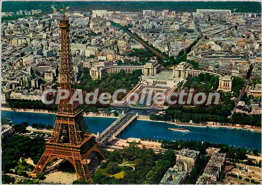 Paris — Vue aérienne de la Tour Eiffel, la Seine et le Palais de Chaillot — Éditions Jean-Jaurès - Recto