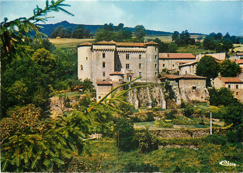 Chalmazel (Loire) — Schloss (13. Jahrhundert) — Cing - Vorderseite