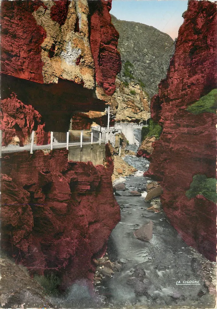 Gorges do Cians — A Cigarrinha — Edição T. Rue de Millo - Frente