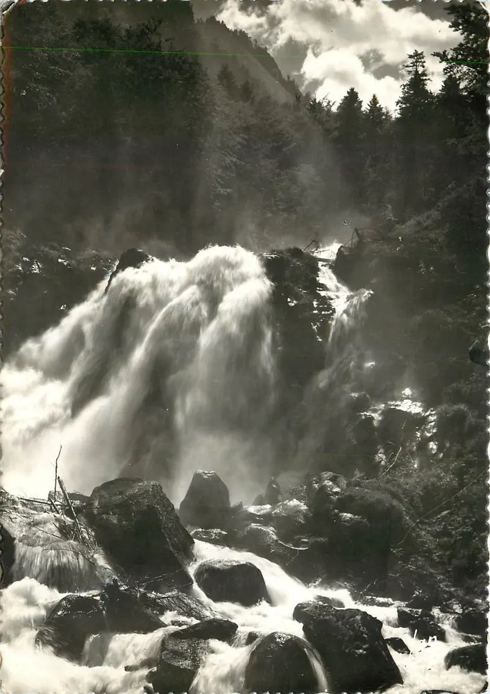 A Cascata de Lutour — Cauterets (H.-P.) — Edição Quinault, n°1123 - Frente