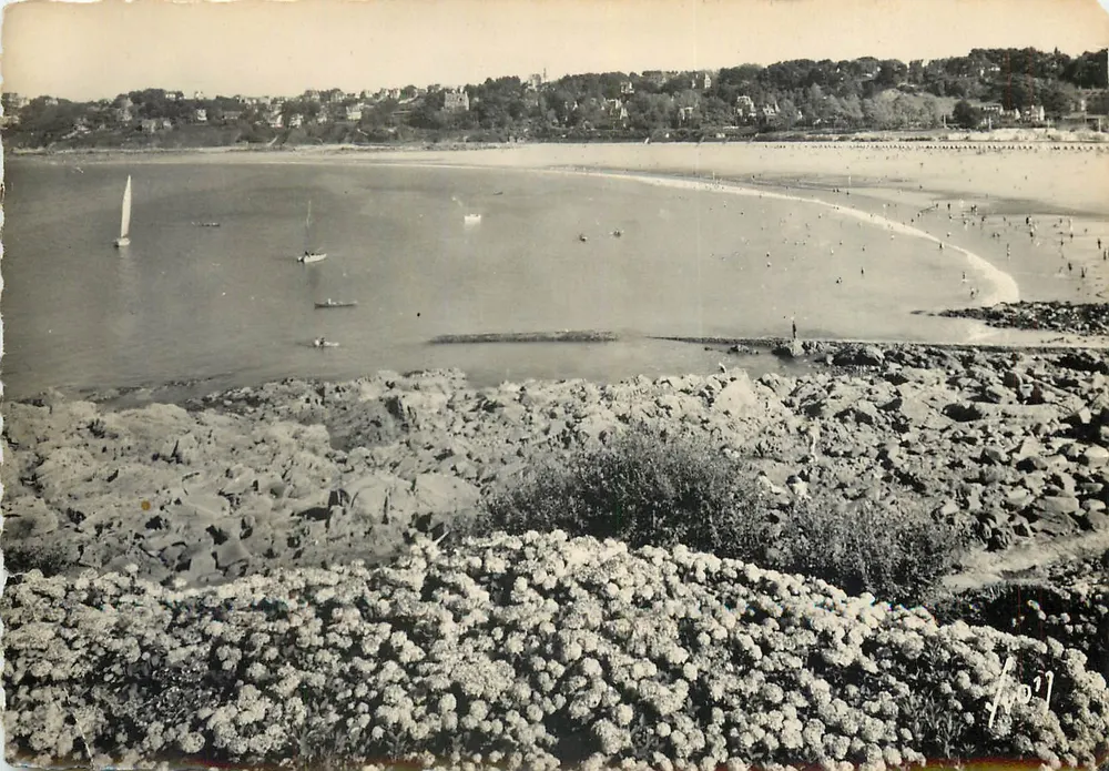 Praia de Trestroco — Vista panorâmica — Les Éditions de Vacances, n° B. 2631 - Frente