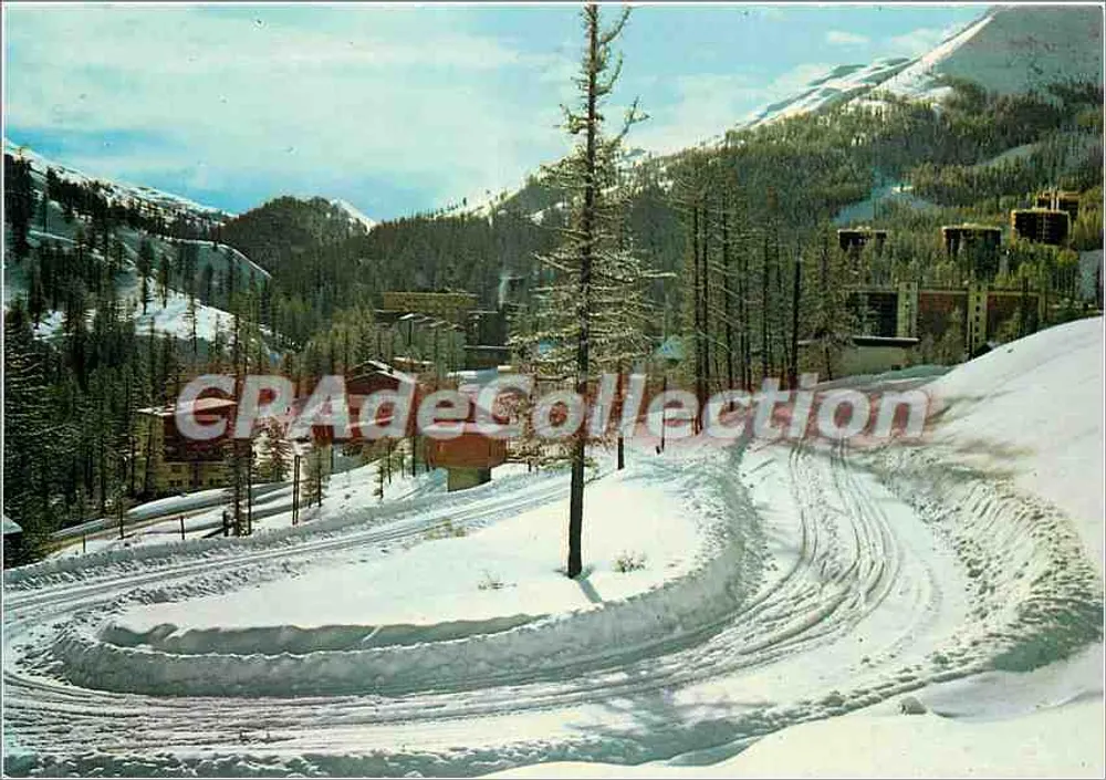Vars (Hautes-Alpes) — Estação de neve — Foto MILAN POINT SHOW - Frente