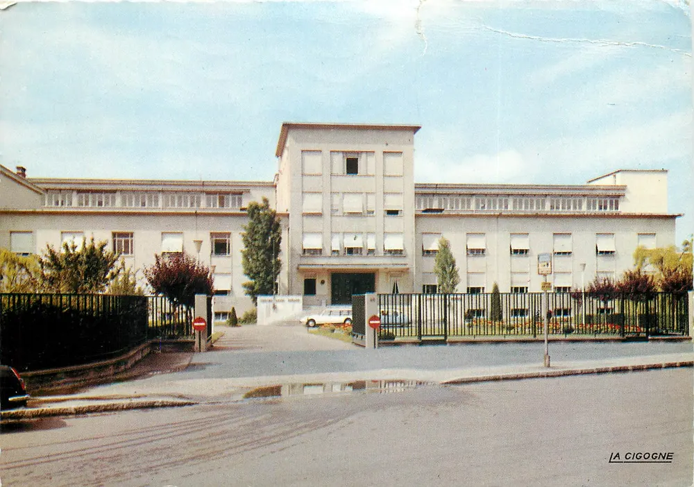 O centro Léon Bérard — Lyon — Edições 'La Cigogne' - Frente