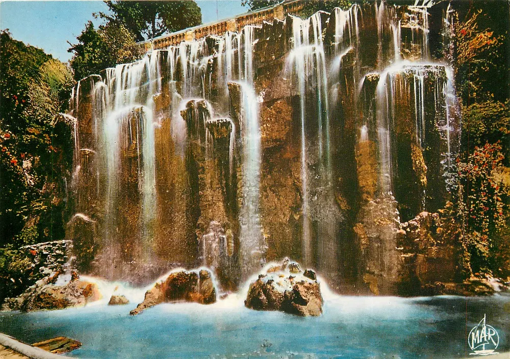 The Castle Cascade — The Côte d'Azur - NICE — Editions «MAR» - Front