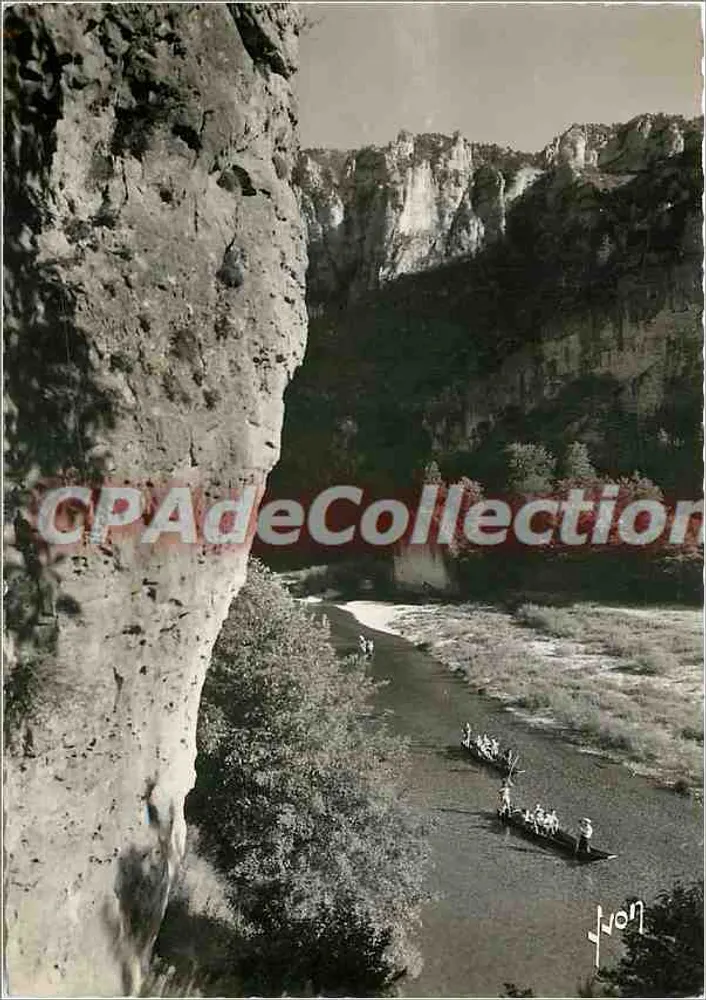 Gorges du Tarn (Lozère) — Die Boote am Ausgang der Schluchten — Art Editions - Vorderseite