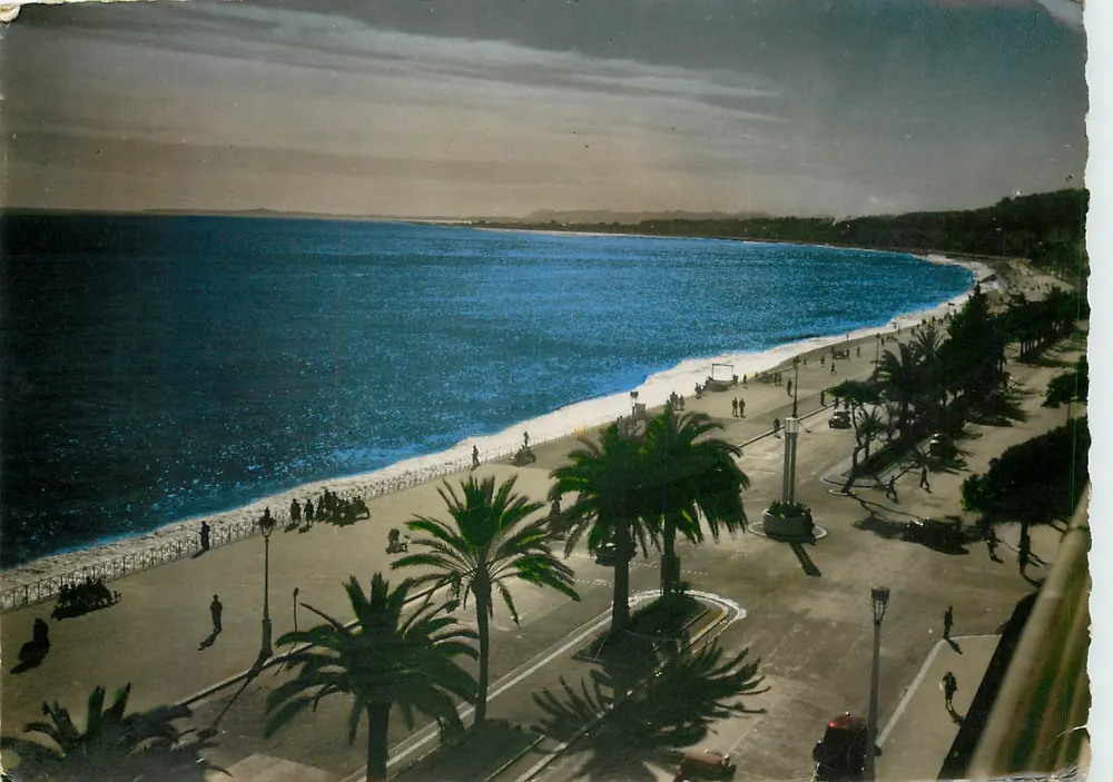 Vista della spiaggia di Grasse — La Costa d'Azurra — Edizioni 'MAR' — n° 7.938 - Recto