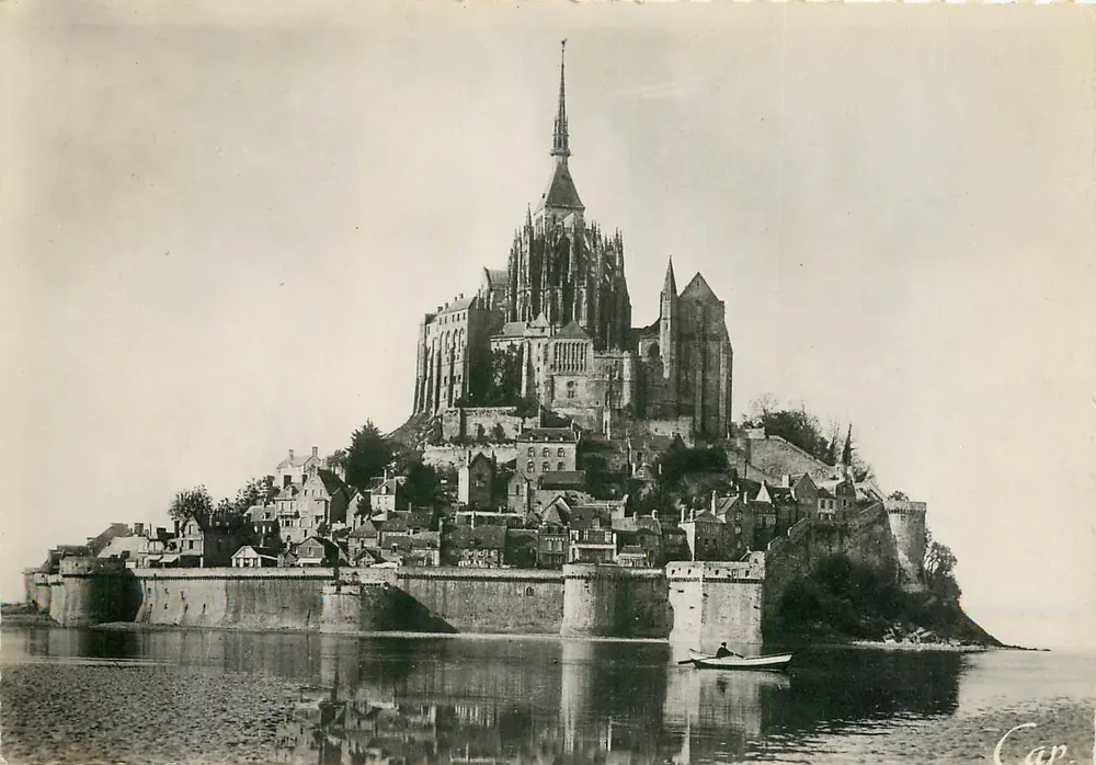Monte Saint-Michel — vista da ilha e da basílica — C.A.P. (48) - Frente