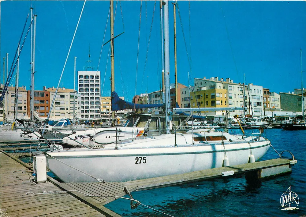 Port de plaisance — vue de voiliers au quai — Éditions « MAR » - Frente