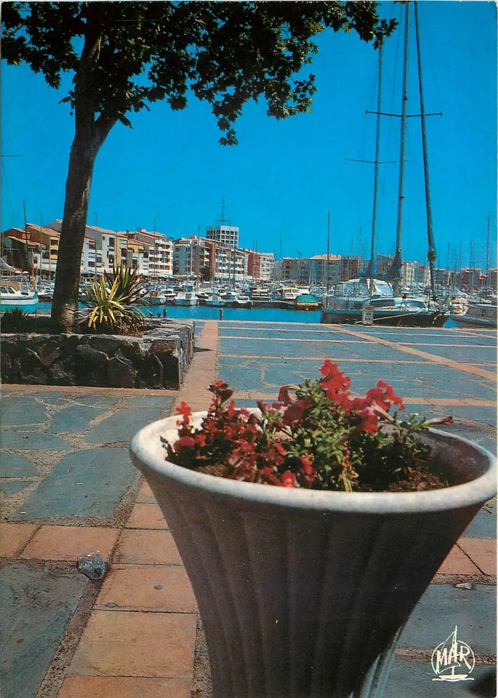 Le Cap d'Agde — vue du port — Éditions « MAR » - Frente