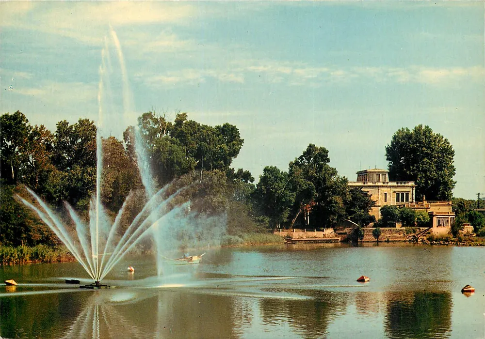 Agde (Hérault) — Jeux d'Eau sur l'Hérault — Éditions MABELLY, Nice - Frente