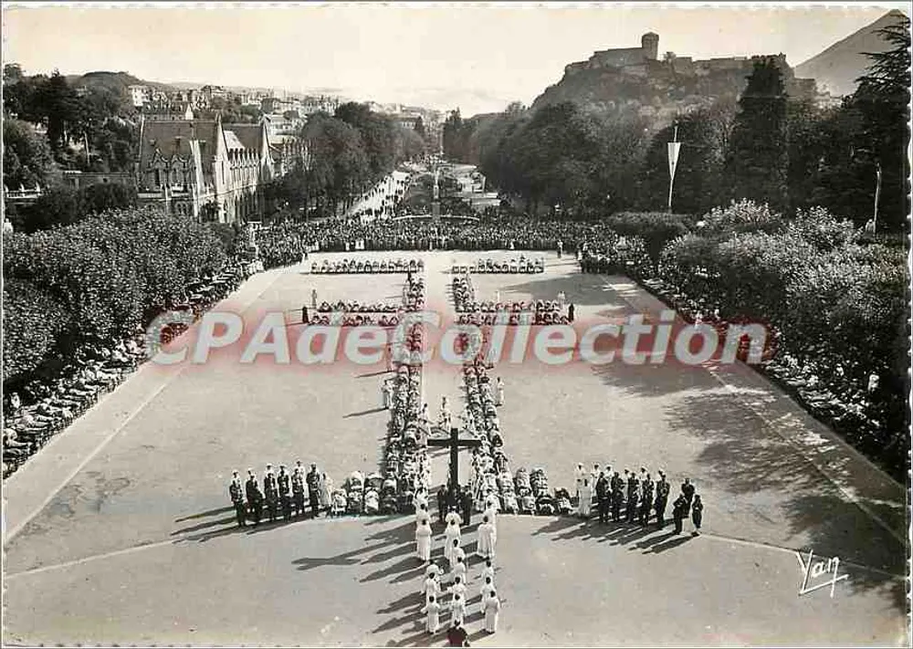 Lourdes — Der Weg des Kreuzes während des Rosenkranzes — Edition Quinault - Vorderseite