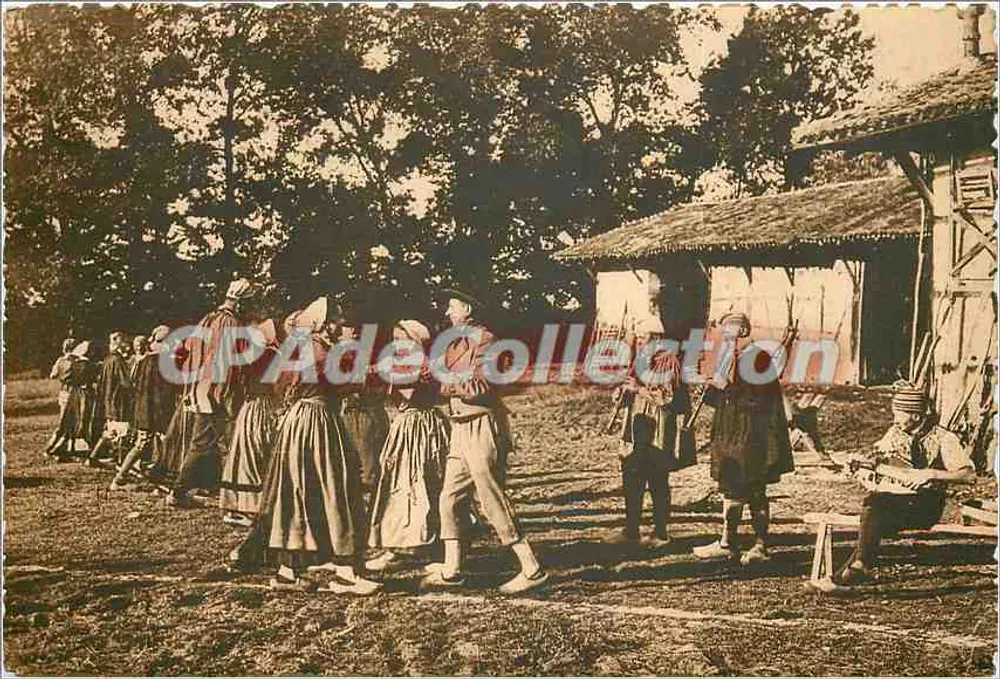 Dança em Le Rigodon — Bresse — CPAdeCollection - Frente