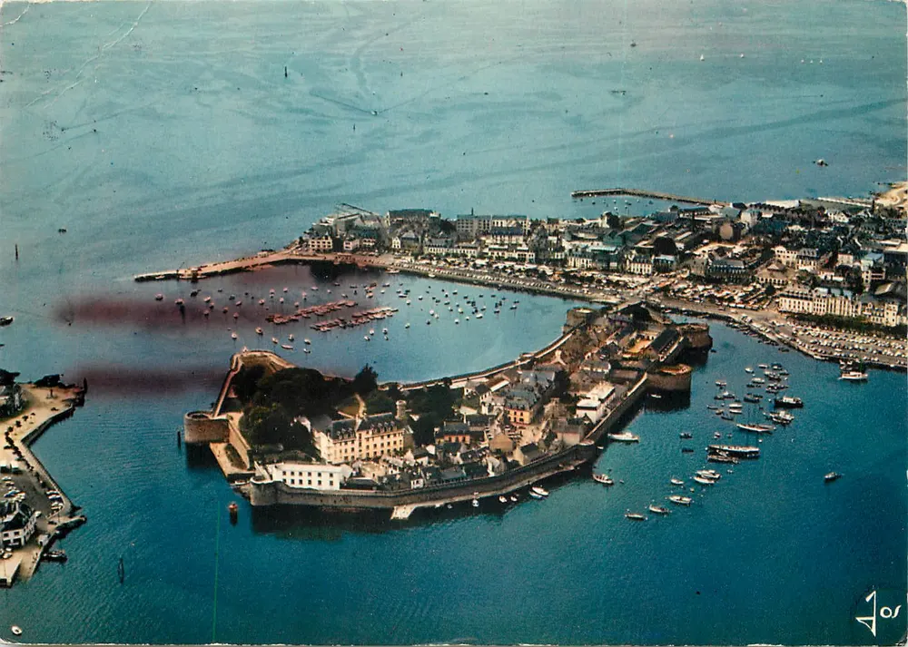 Concarneau — Übersicht über die geschlossene Stadt — Editions d'Art Jos - Vorderseite